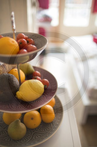 Etagere mit Obst