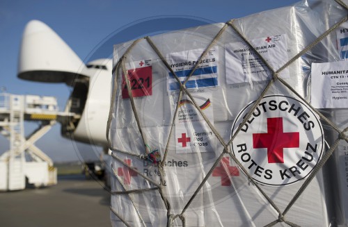 Verladung von Hilfsguetern fuer die Philippinen