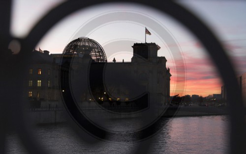 Reichstag im Abendlicht