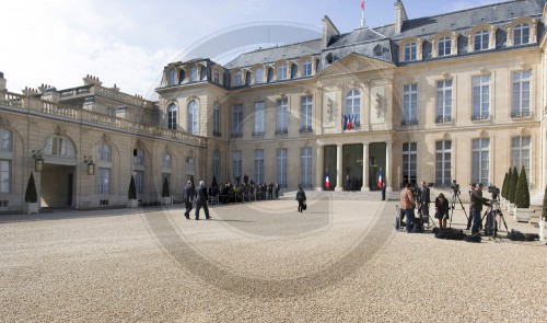 Steinmeier trifft Fabius in Paris