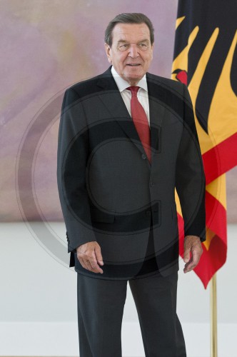 Gauck empfaengt Gerhard Schroeder