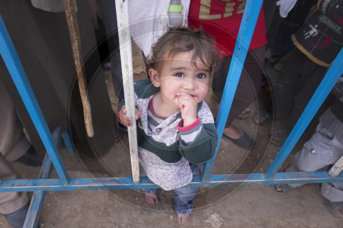 Syrische Fluechtlinge im UNHCR-Registrierungszentrum in Ksara bei Zahle