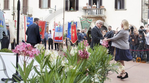 Bundesaussenminister Frank-Walter Steinmeier, SPD und Federica Mogherini, Aussenministerin der Republik Italien, in Civitella in Val di Chiana