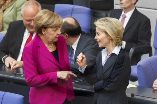 Angela Merkel, Ursula von der Leyen