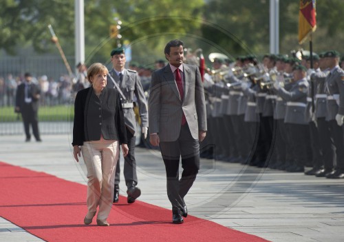 Merkel empfaengt Emir von Katar