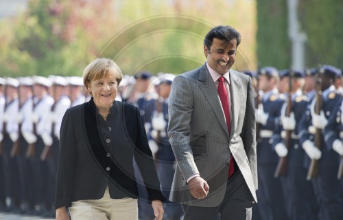 Merkel empfaengt Emir von Katar