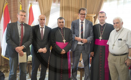 02.10.2014: BM Mueller besucht Kurdistan