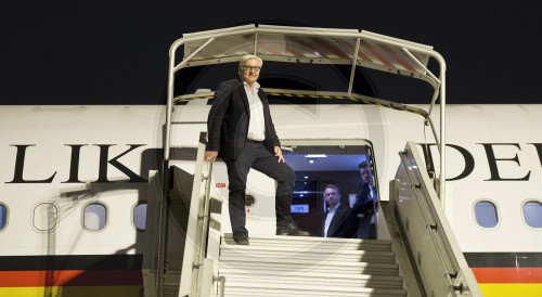 26.10.2014: BM Steinmeier und AM Fabius besuchen Nigeria