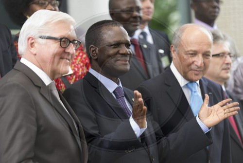 27.10.2014: BM Steinmeier und AM Fabius besuchen Nigeria