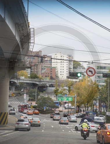 Strassenverkehr in Seoul