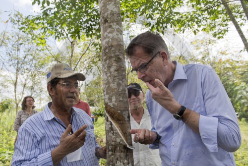 BM Mueller besucht Kolumbien