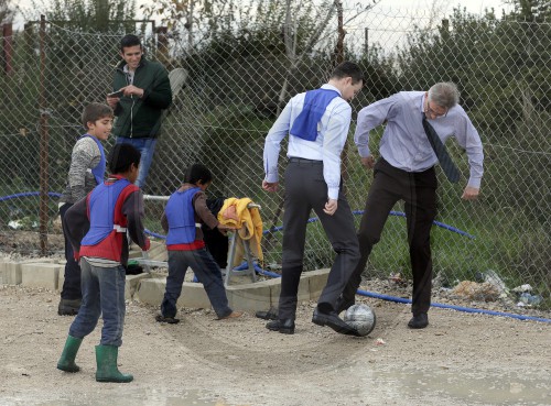 Silberhorn besucht syrische Fluechtlinge im Libanon