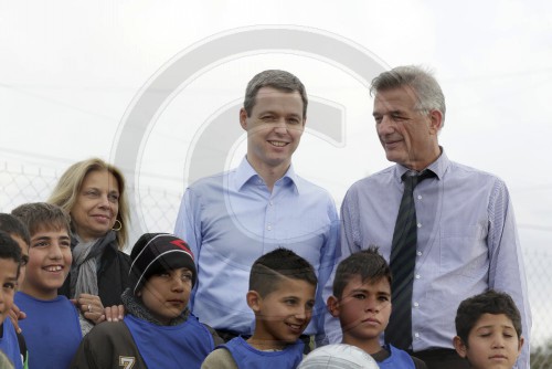 Silberhorn besucht syrische Fluechtlinge im Libanon