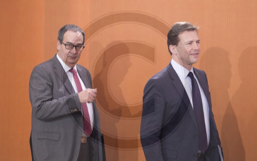 Regierungssprecher Streiter und Seibert