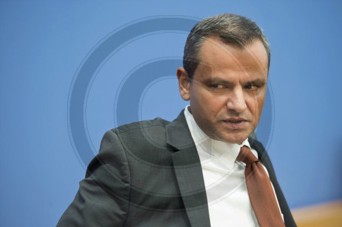 Sebastian Edathy in der Bundespressekonferenz