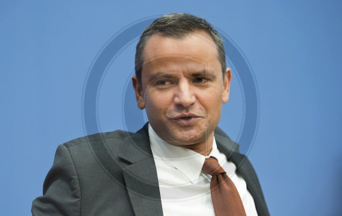Sebastian Edathy in der Bundespressekonferenz