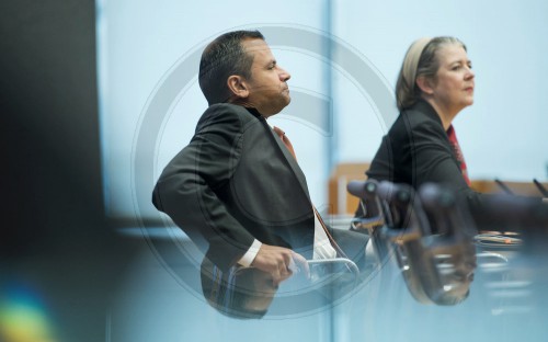 Sebastian Edathy in der Bundespressekonferenz