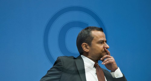 Sebastian Edathy in der Bundespressekonferenz