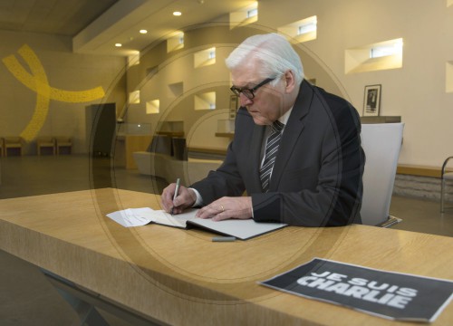 Steinmeier kondoliert in der franzoesischen Botschaft