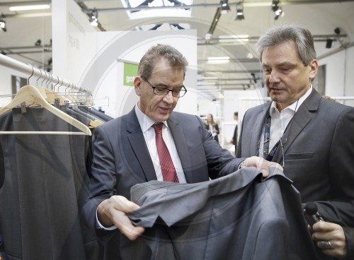 Mueller besucht ethical fashion