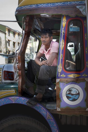 Lastkraftwagenfahrer in Colombo, Sri Lanka