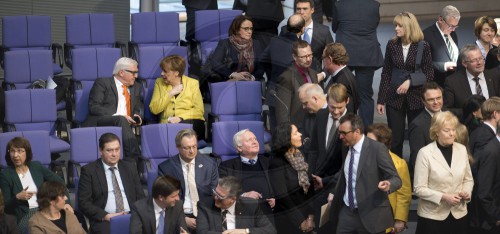 Bundestag debattiert Griechenland-Hilfe