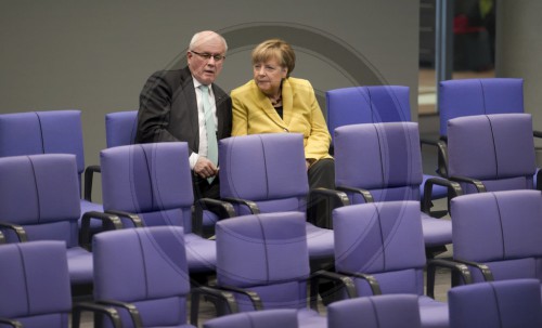 Bundestag debattiert Griechenland-Hilfe