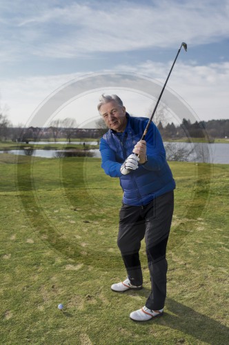 Wowereit spielt Golf