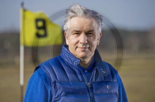 Wowereit spielt Golf