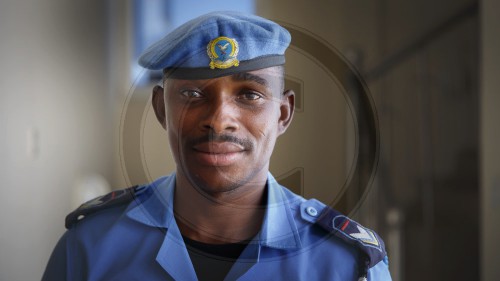 Mitarbeiter des Kofi Annan International Peacekeeping Training Centre (KAIPTC) .Portrait eines Afrikaners