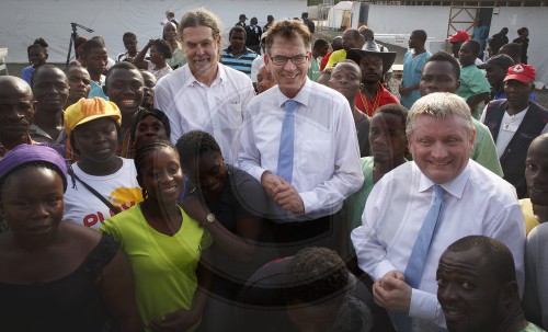 Reise von Bundesminister fuer Wirtschaftliche Zusammenarbeit Dr. Gerd Mueller und Bundesminister der Gesundheit Hermann Groehe nach Ghana und Liberia