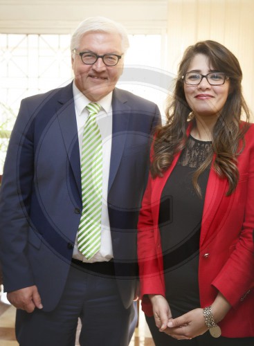 Treffen mit Vertretern der aegyptischen Zivilgesellschaft. Mona Shahien und Bundesaussenminister Frank-Walter Steinmeier, SPD