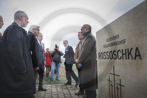 Bundesaussenminister Frank-Walter Steinmeier, SPD in Wolgograd anlaesslich des Gedenkens an das Ende des zweiten Weltkiriegs