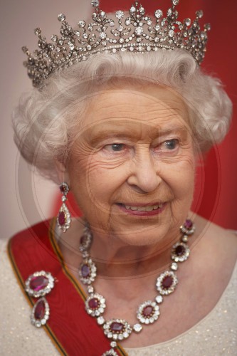 Quen Elisabeth II , Koenigin des Vereinigten Koenigreichs von Gro√î¬®√ábritannien und Nordirland