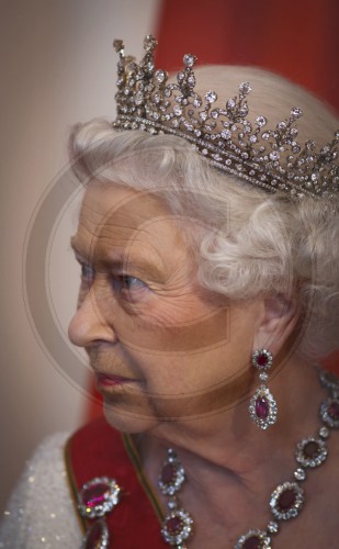 Quen Elisabeth II , Koenigin des Vereinigten Koenigreichs von GroÔ¨Çbritannien und Nordirland
