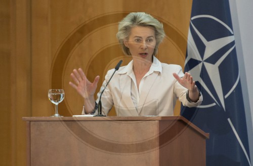 Festakt 60 Jahre Deutschland in der NATO