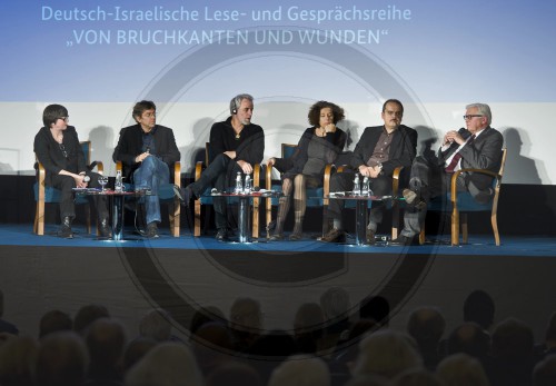 BM Steinmeier bei Lesereihe zu 50 Jahre Beziehungen zwischen Israel und Deutschland