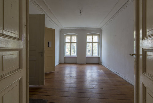 Zimmer in einem zu sanierenden Altbau in Berlin