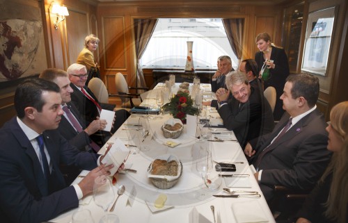 Mittagessen der Mitglieder der Suedosteuropa-Aussenministerkonferenz im Hotel Regent