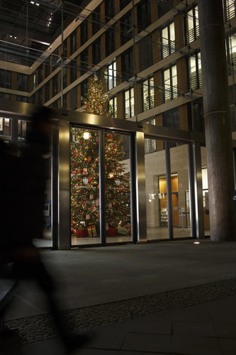 Weihnachtsbaum im Auswaertigen Amt