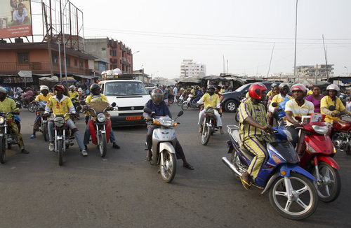 Strassenszene in Cotonou, Hauptstadt von Benin