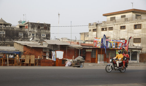 Strassenszene in Cotonou, Hauptstadt von Benin