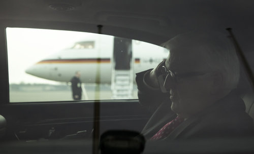 BM Steinemeier reist nach Paris