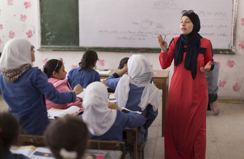 Unterrichtsstunde an einer Doppelschichtschule in Amman