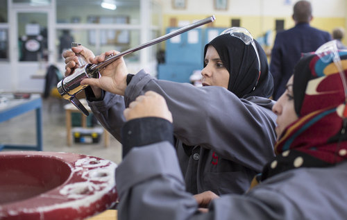 Ausbildung von syrischen Fluechtlingen als Klempnerinnen in Jordanien