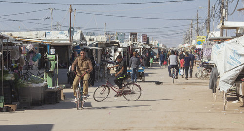 Einkaufsstrasse in einem Fluechtlingscamp in Jordanien