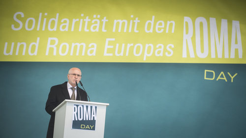 Kundgebung zur Solidaritaet mit den Sinti und Roma Europas