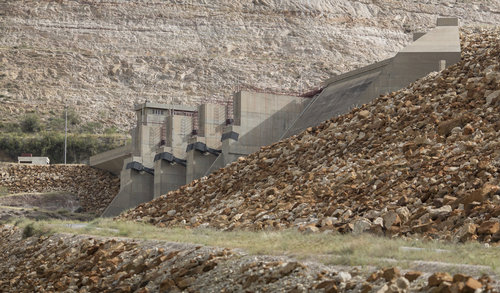 Staumauer am King Talal Damm in Jordanien