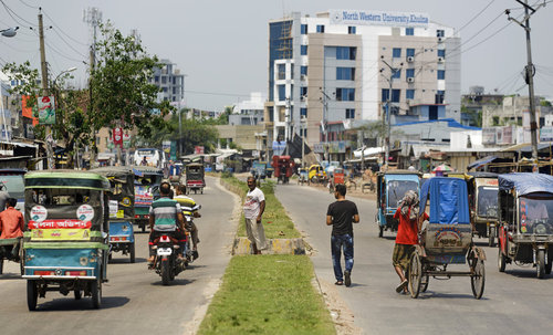 Strassenverkehr in Bangladesch