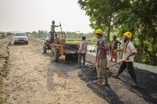 Strassenbau in Bangladesch